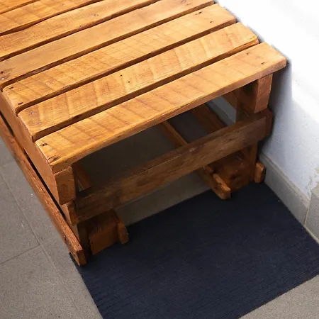 'art In Motion' In New Town + Freegarageparking *